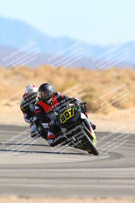 media/Jan-10-2025-CVMA Friday Practice (Fri) [[489e0da257]]/Group 4 and Trackday/Session 4 (Turn 16)/